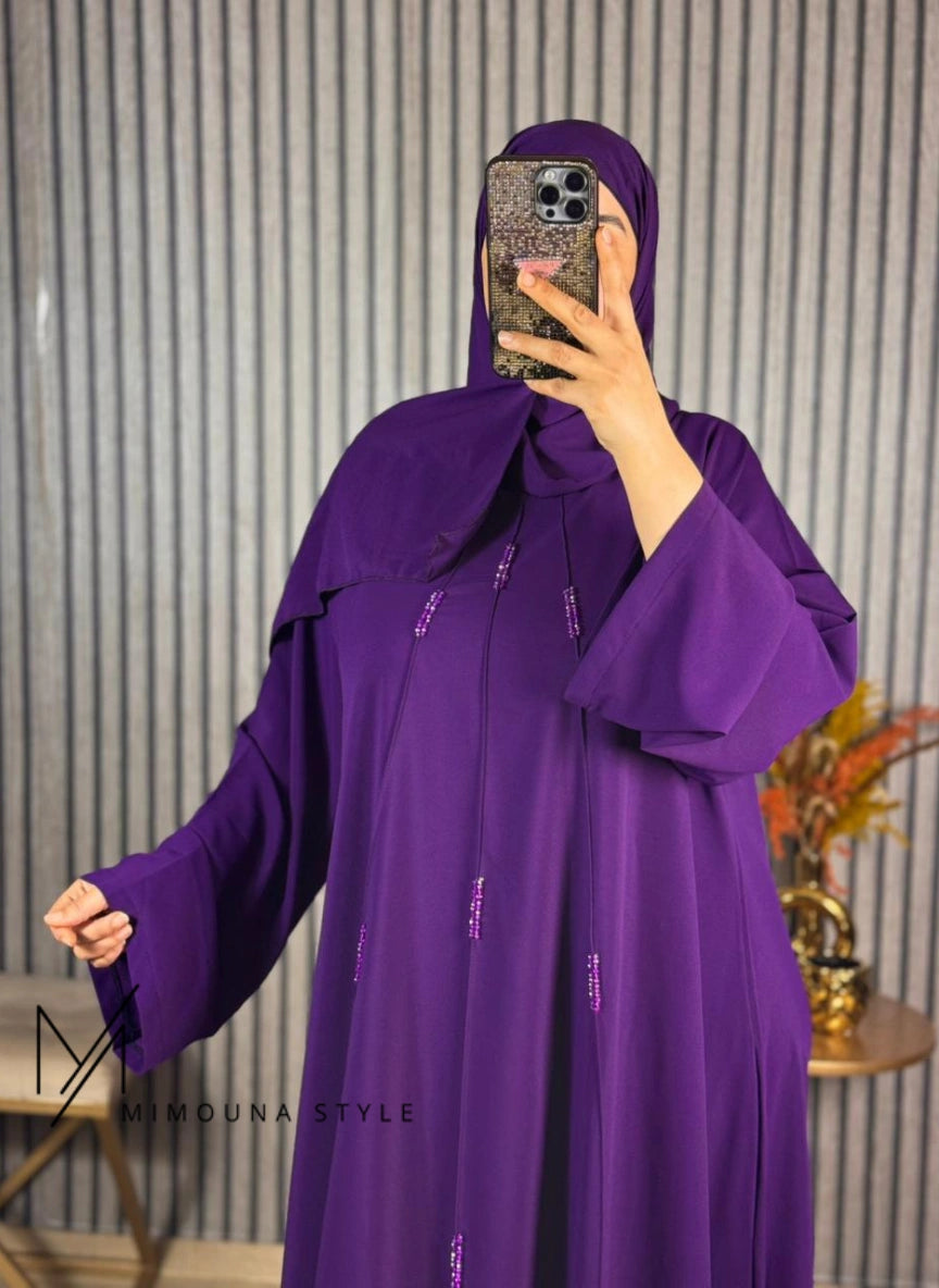 جوهرة رمضان: عباية ملكية بقطعتين (عباية + شال متناسق)