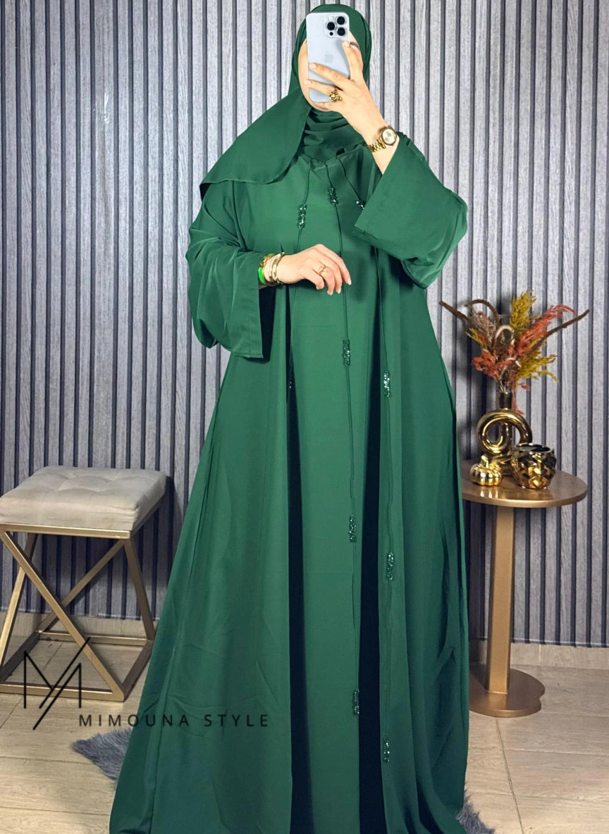 جوهرة رمضان: عباية ملكية بقطعتين (عباية + شال متناسق)