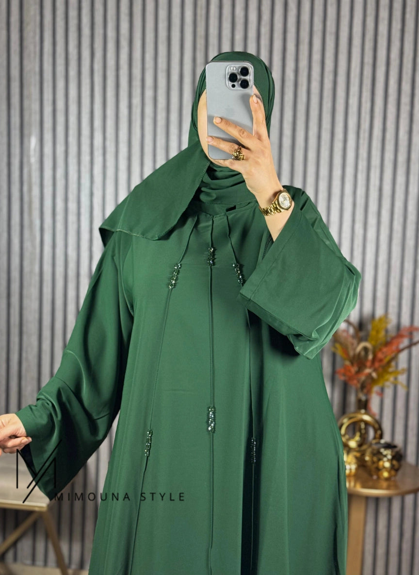 جوهرة رمضان: عباية ملكية بقطعتين (عباية + شال متناسق)