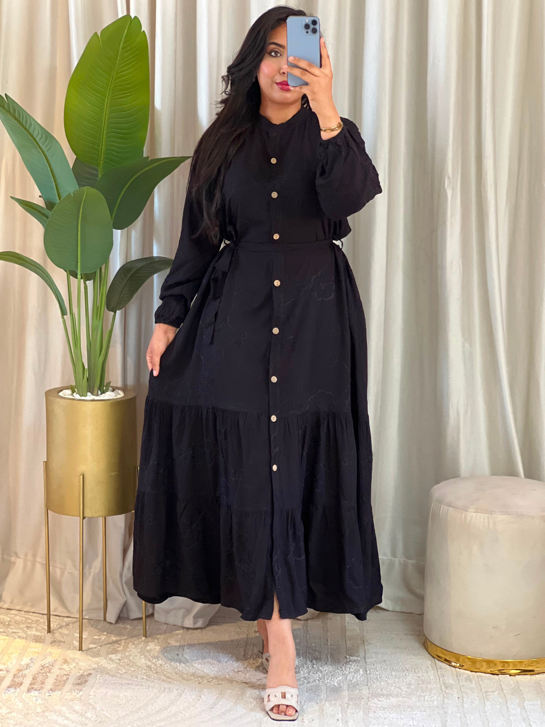 Robe Brodée avec Ceinture H1