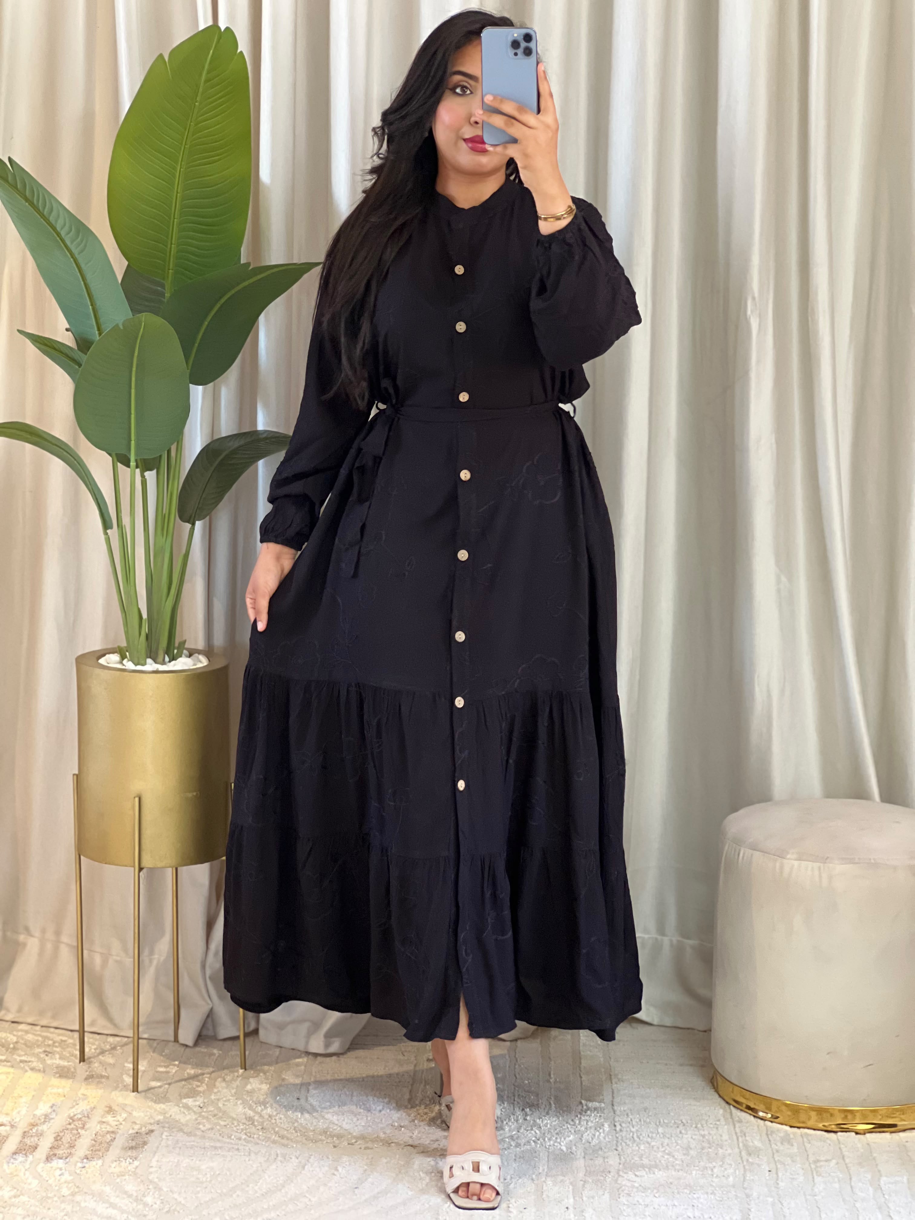 Robe Brodée avec Ceinture H1